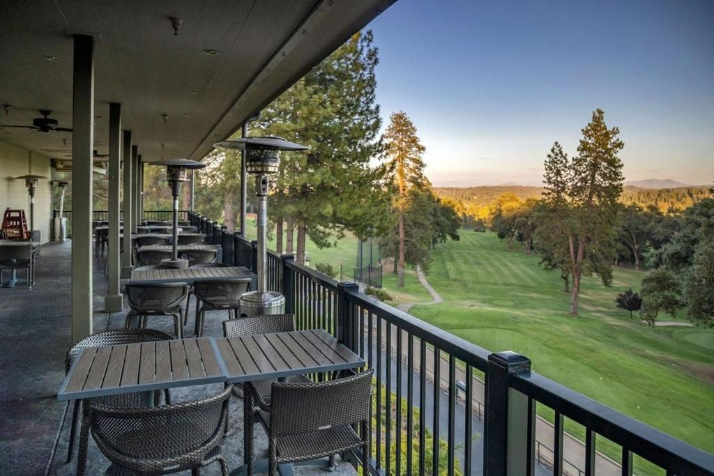 The Nut House - Lovely With Hot Tub * Groveland